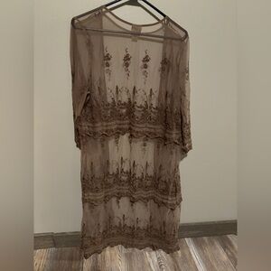 Lace overlay size large